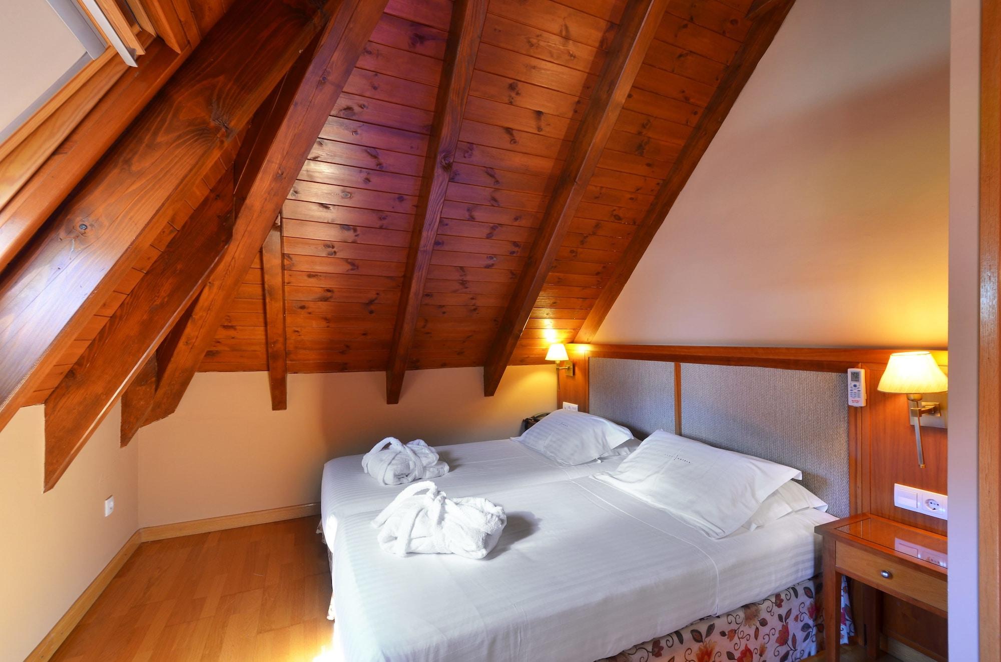 Hotel Spa Acevi Val D'Aran Vielha Ngoại thất bức ảnh