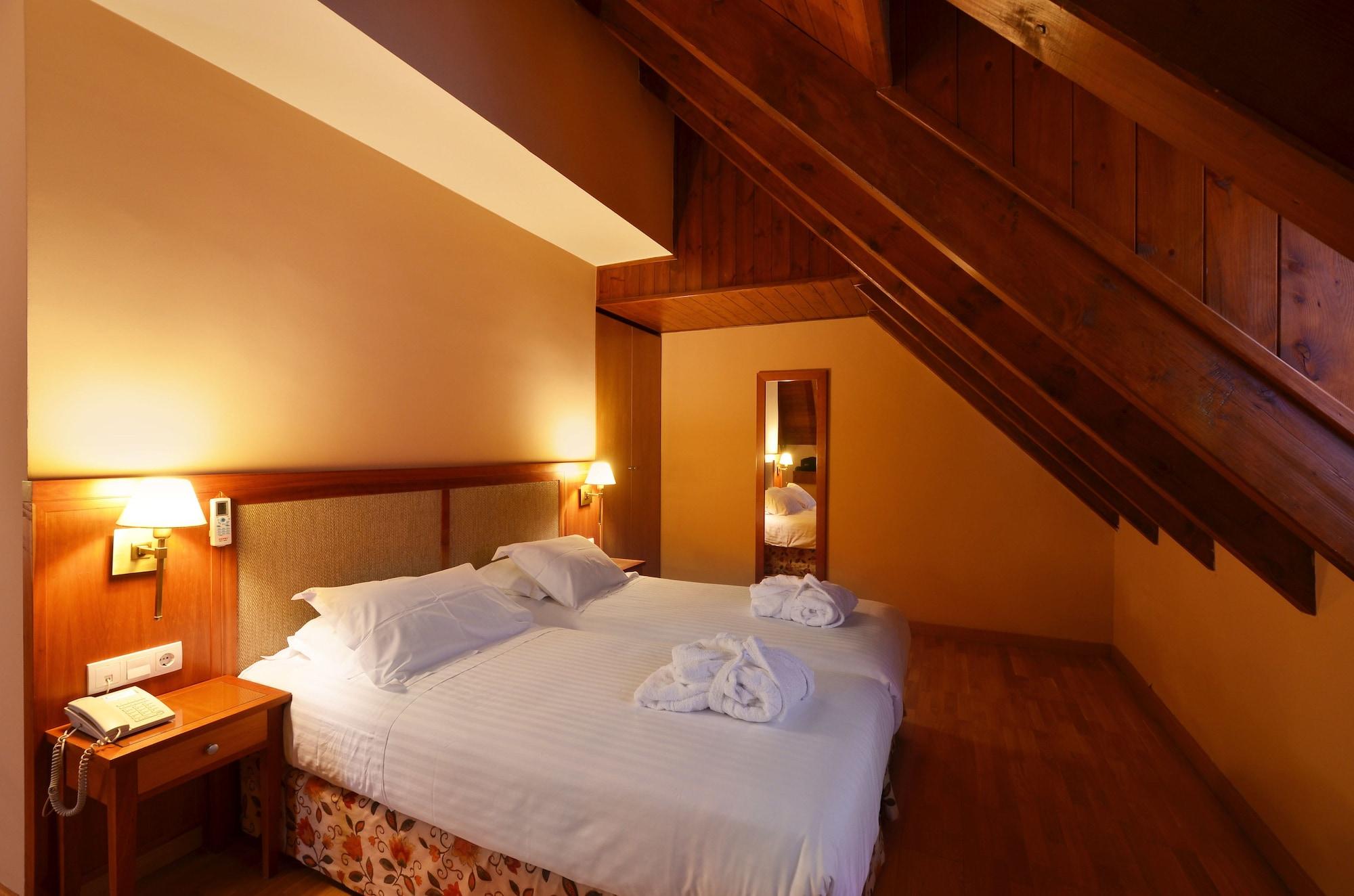 Hotel Spa Acevi Val D'Aran Vielha Ngoại thất bức ảnh