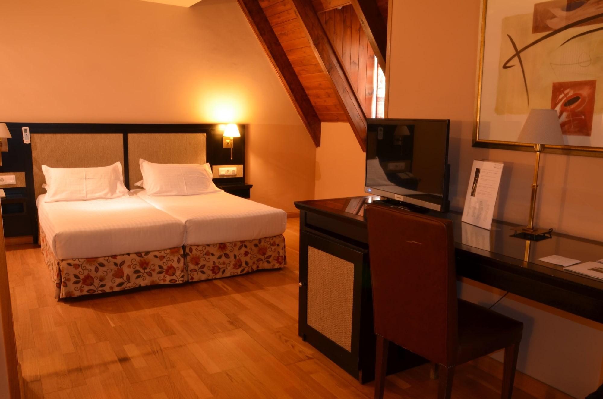 Hotel Spa Acevi Val D'Aran Vielha Ngoại thất bức ảnh
