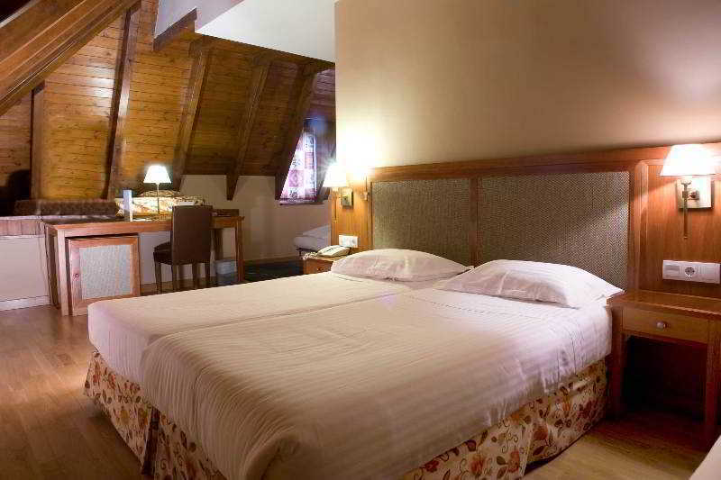 Hotel Spa Acevi Val D'Aran Vielha Ngoại thất bức ảnh